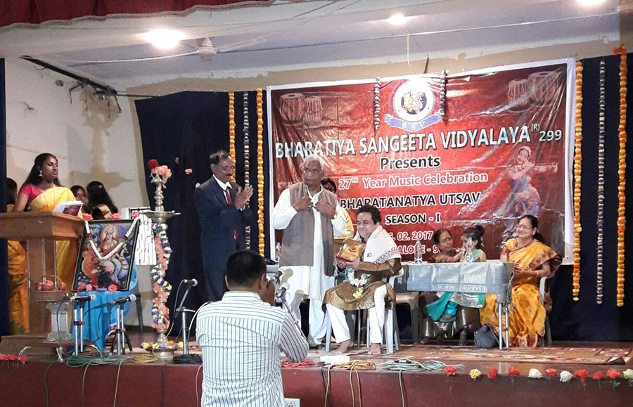 Pt.Sanjay Garud Concert