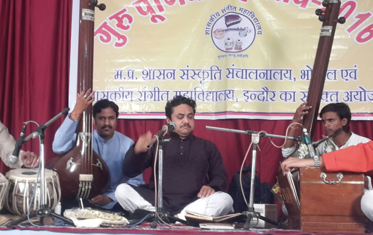Pt.Sanjay Garud Concert